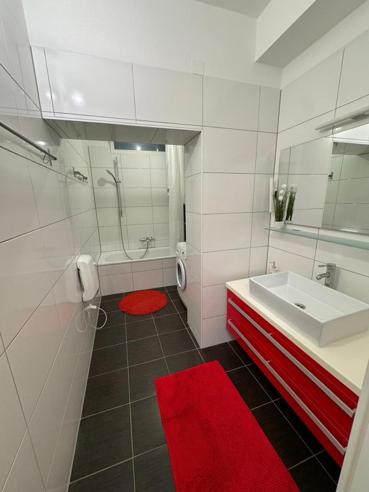 Sunny And Elegant Apartament In Central Location غراتس المظهر الخارجي الصورة
